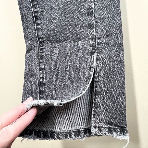 Good American Good Curve Slit Hem Straight Jeans Black 181 4/27 EUC - Picture 5 of 12